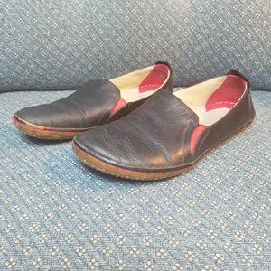 RARE Vivobarefoot leather slip-ons size 39
